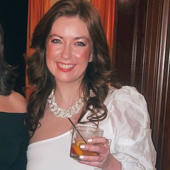 AKIRA Exaggerated Crystal Chain Necklace - Picture 3 of 3